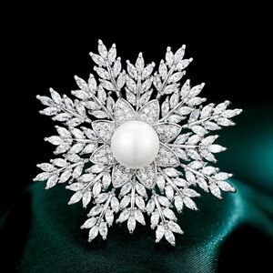 Snowflake White Gold Plated Copper Brooch Snowflake Zircon Stone Brooch Pin
